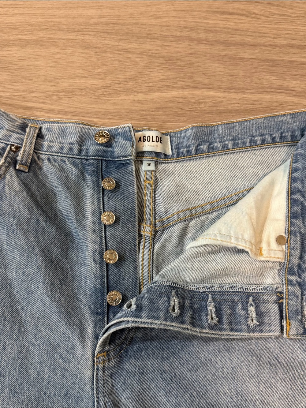 AGOLDIE, 90's Mid Rise Loose Fit Distressed Denim Shorts | Women's 30 - Picture 6 of 10